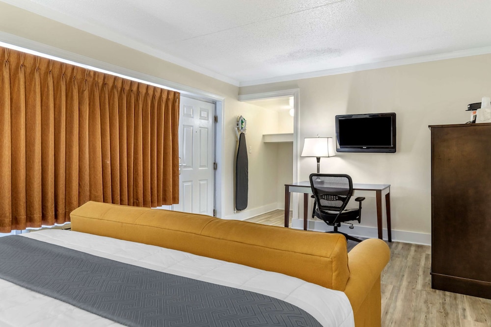 Standard Room, 1 Double Bed, Non Smoking - Photo 4