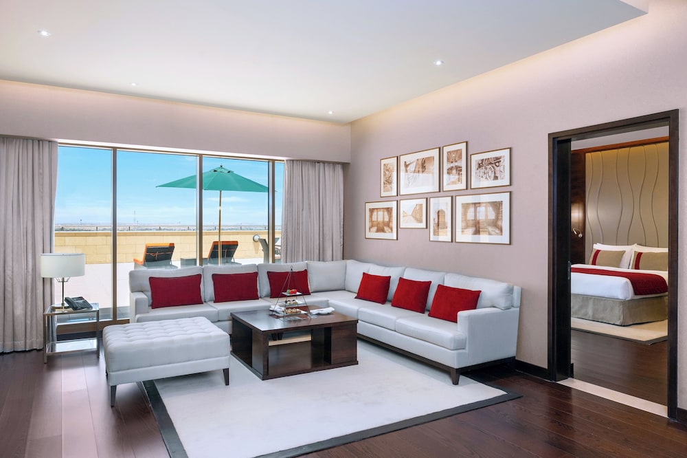 Grand Suite, 1 King Bed (Millennium) - Photo 1