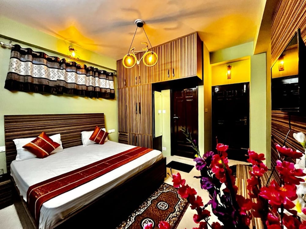 Standard Double Room, City View