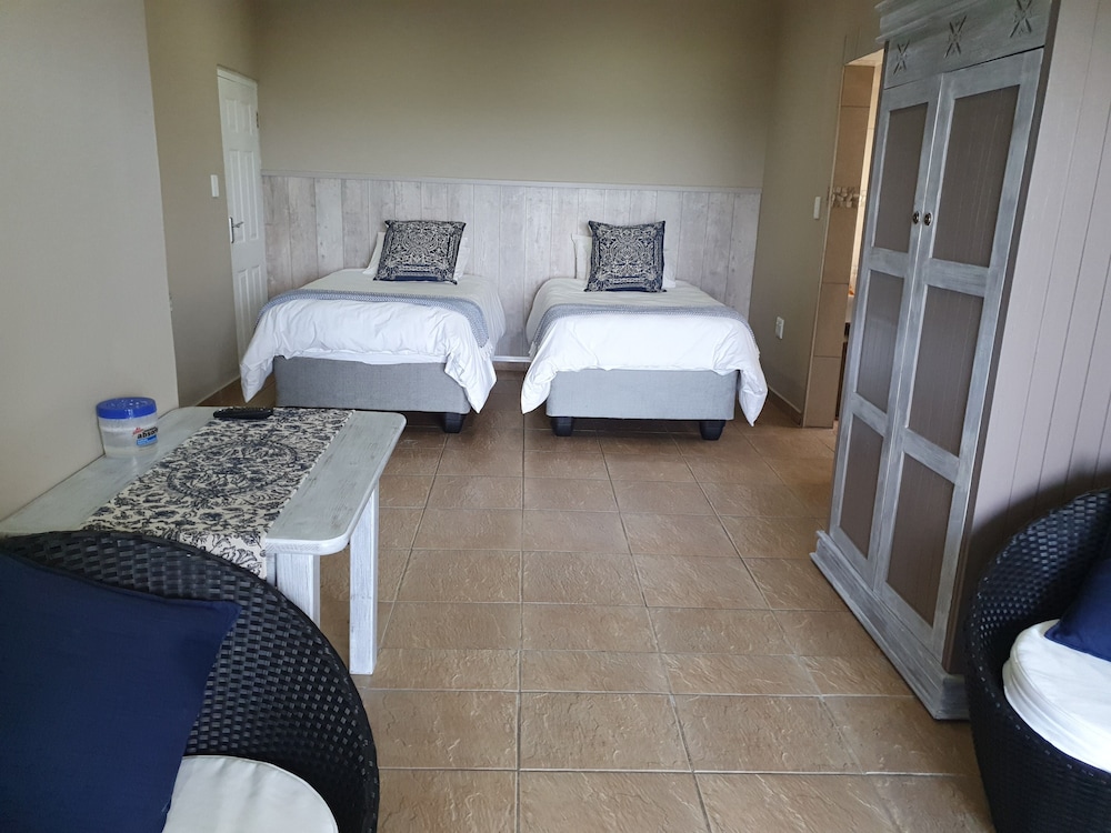Standard Double Room photo 3