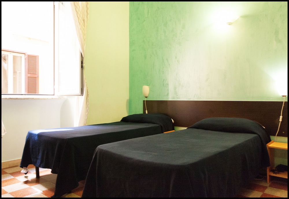 Double or Twin Room, Shared Bathroom