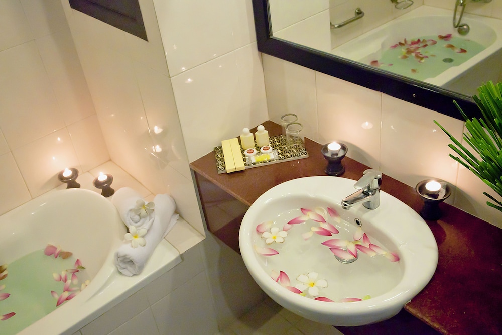 Superior Double or Twin Room - Photo 23