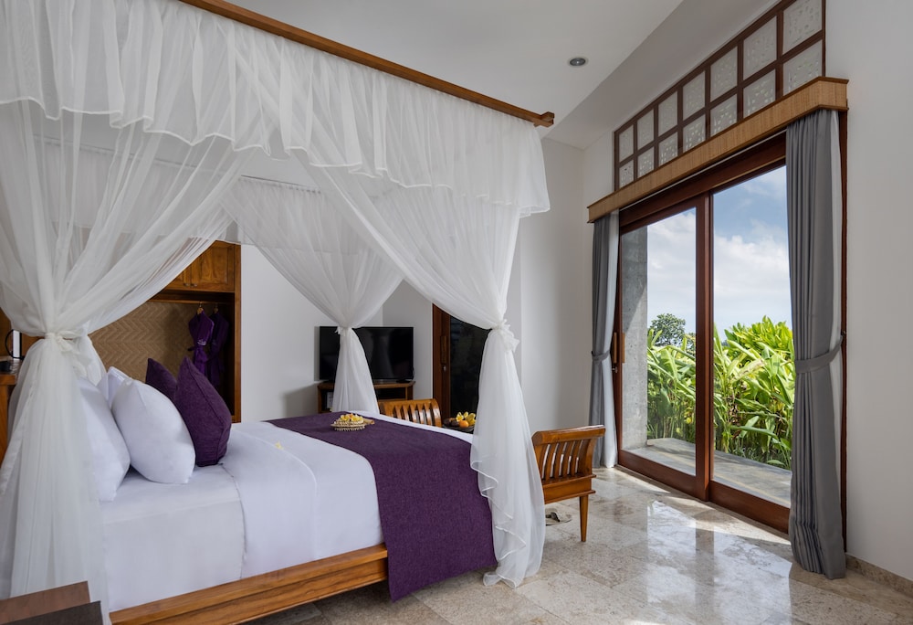 Three Bedroom Garden Villa with Pool access - Photo 7