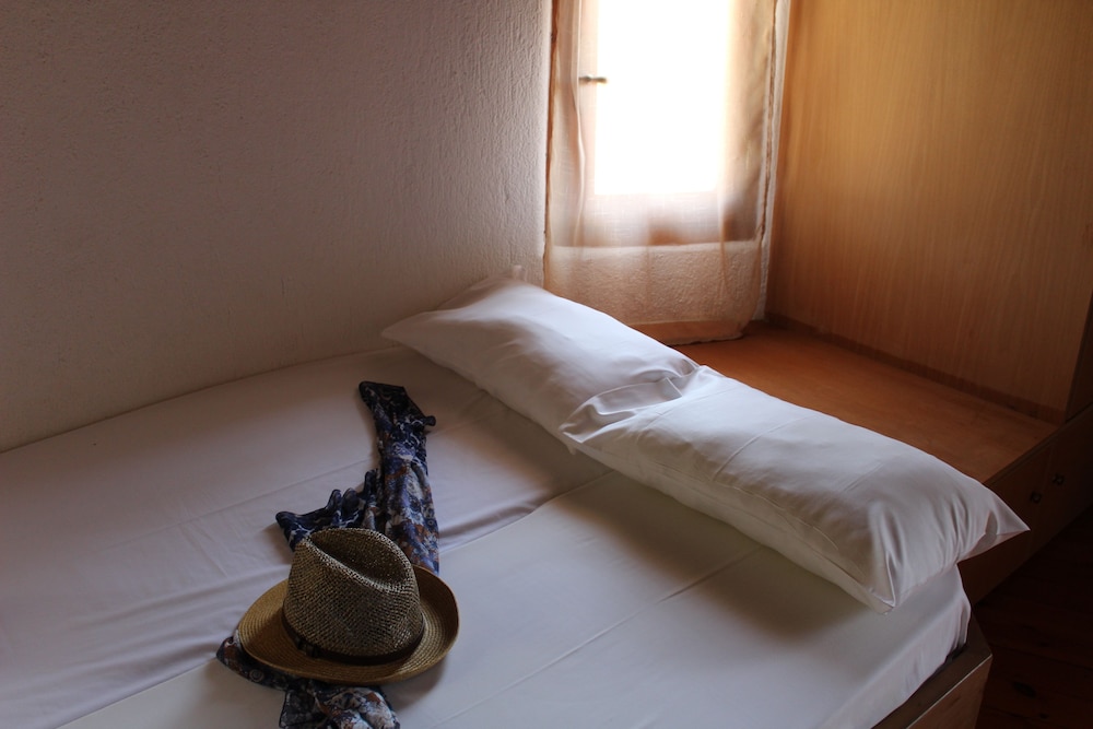 Apartment, 1 King Bed, Pool Access, Garden Area