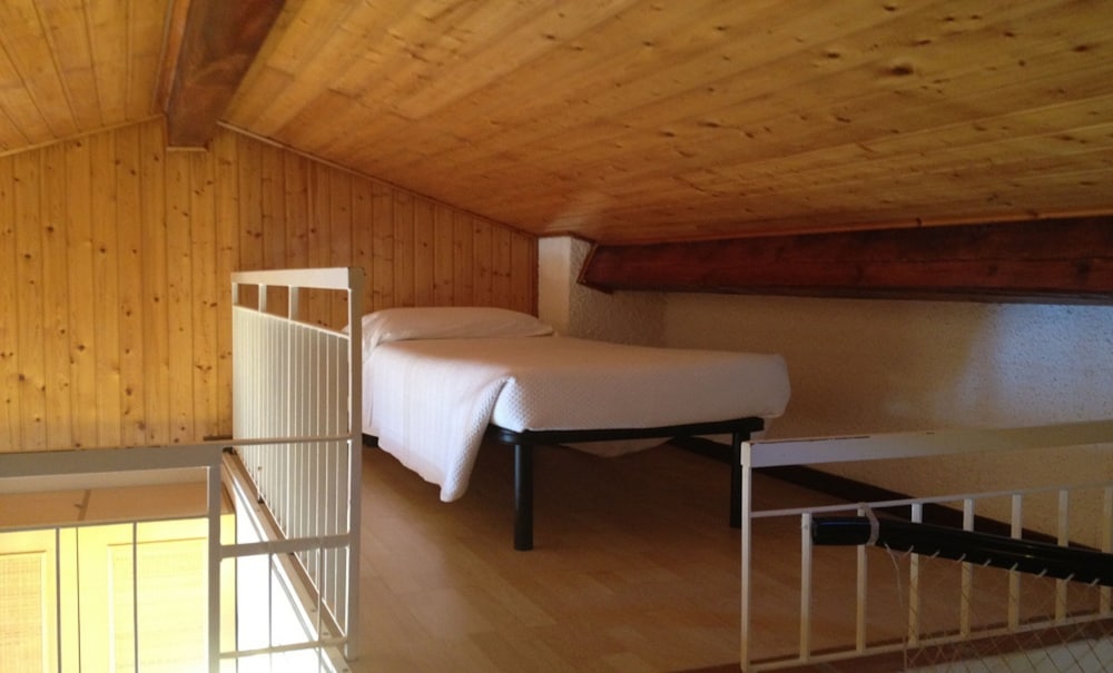 Triple Room - Photo 7