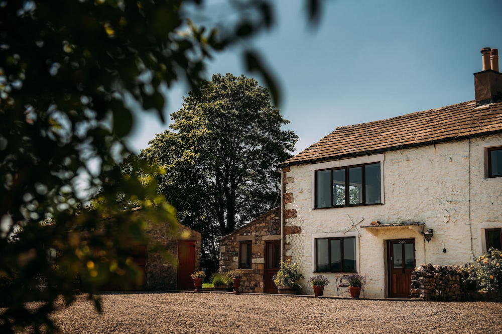 浪漫小屋, 套房 (The Hayloft)