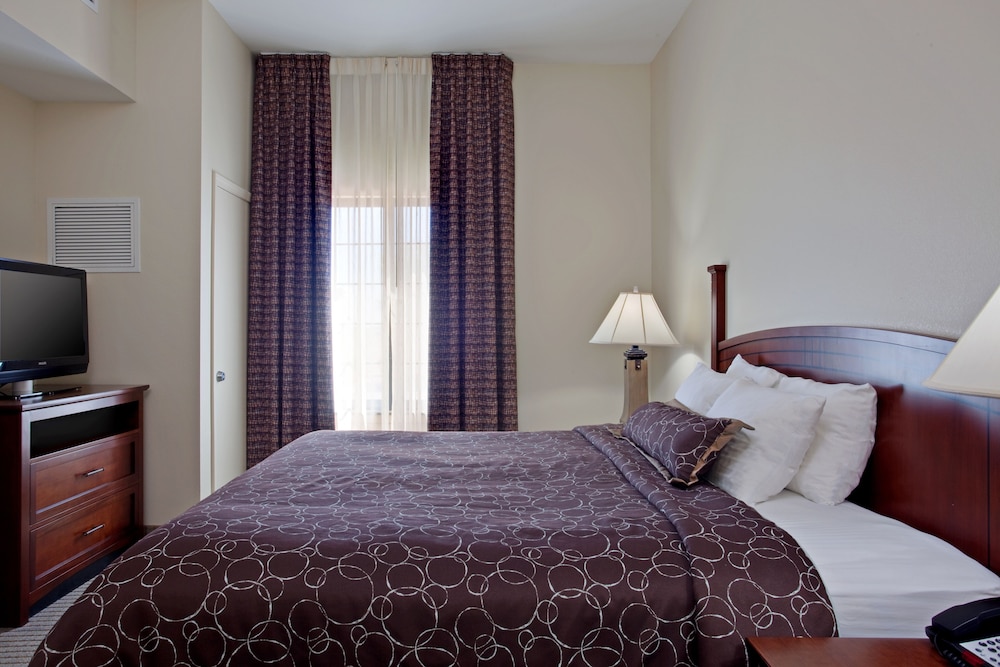 Suite, 1 Bedroom, Accessible, Kitchen (Communications) - Photo 1