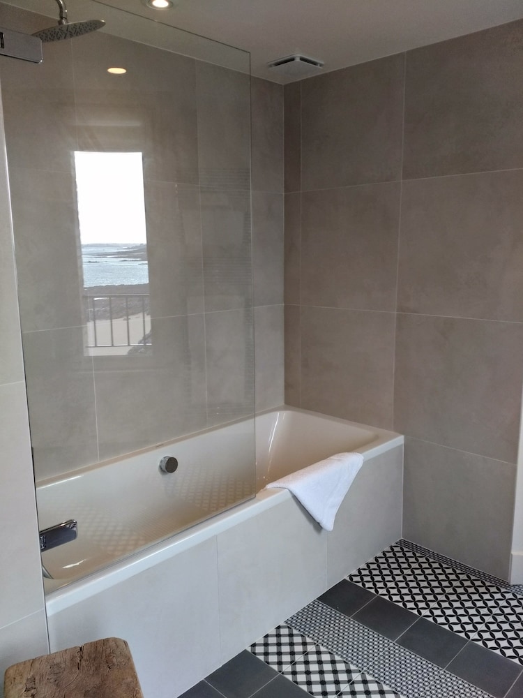 Junior Room, Non Smoking, Sea View (Annexes) - Photo 6
