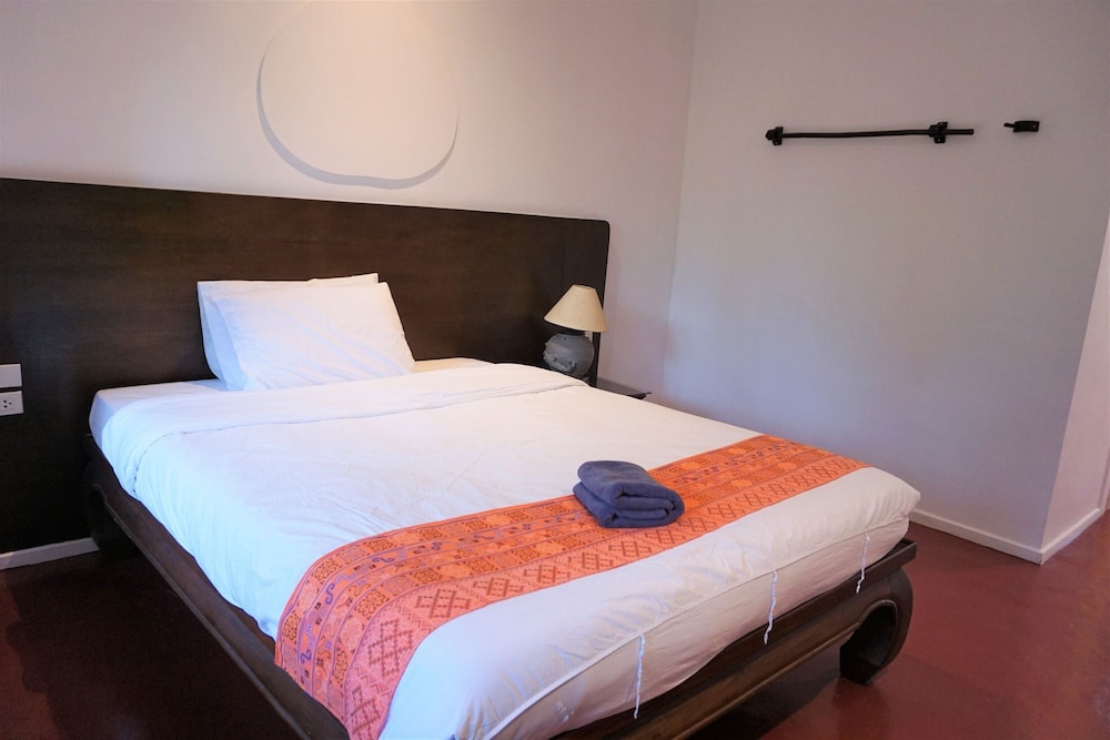 Standard Single Room with Bathtub photo 1