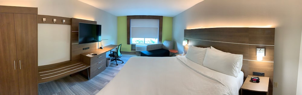 Standard Room, 1 King Bed (Minifridge) - Photo 3