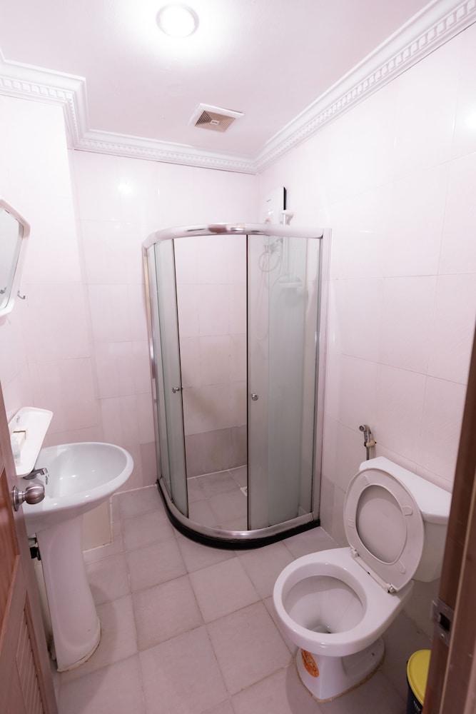Standard Double with window - Photo 4