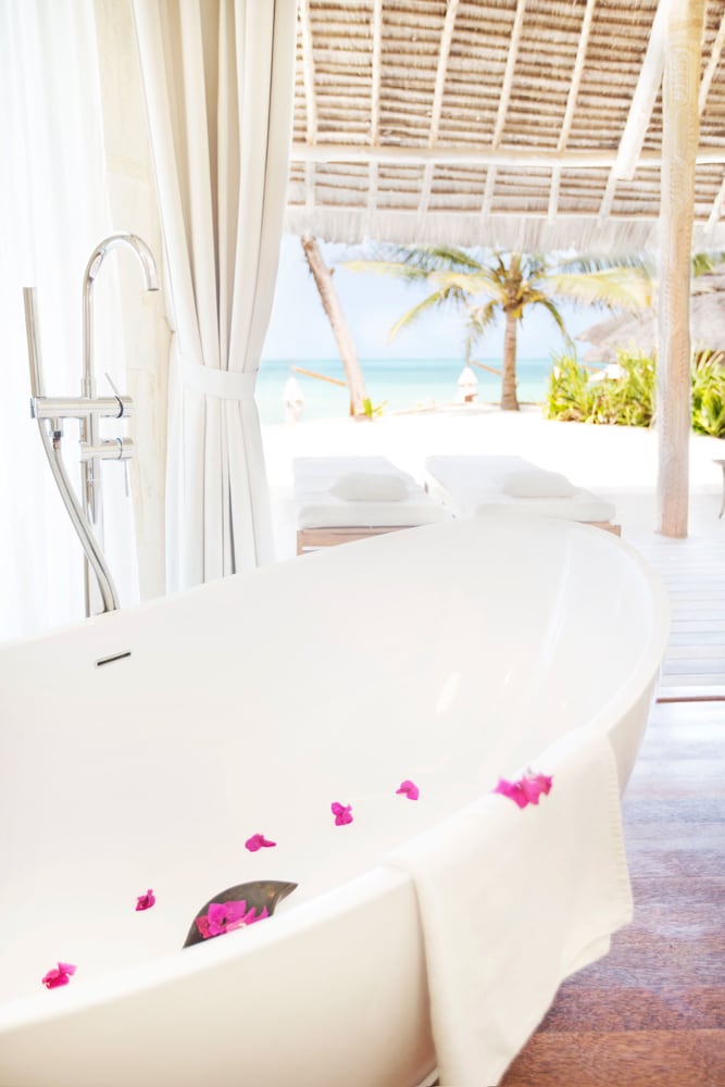 Seafront Luxury Villa photo 3