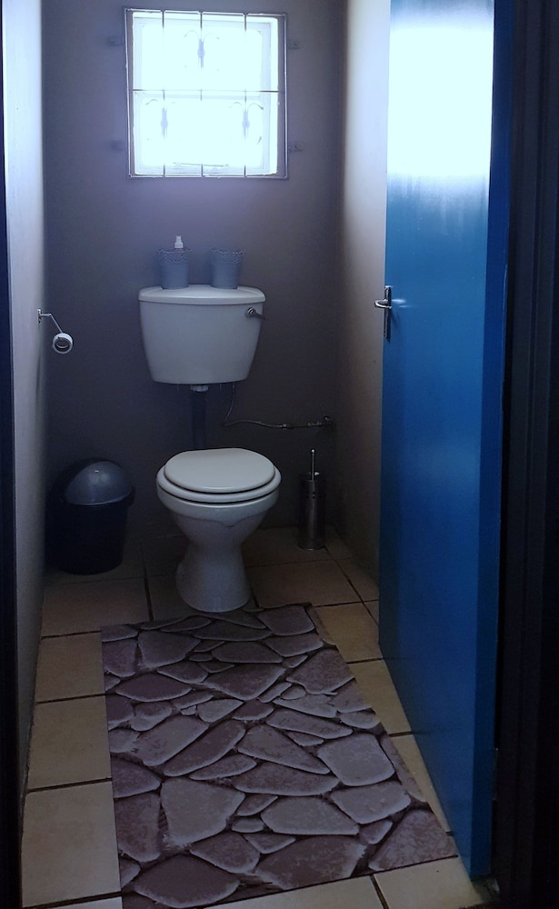 Super Deluxe Room 2 photo 3