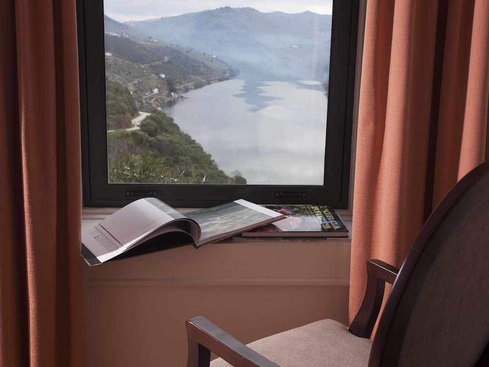 Standard Double Room - Photo 7