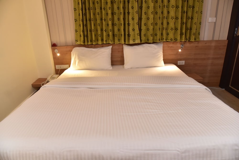 Deluxe Double Room photo 2