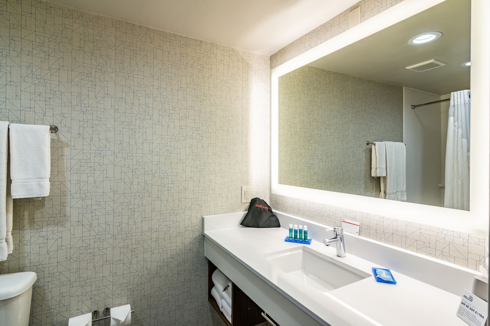 Suite, Multiple Beds - Photo 4