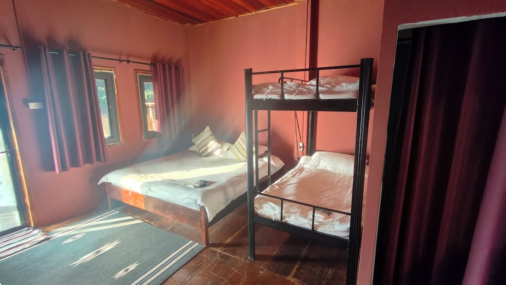 Comfort Quadruple Room, Balcony, River View
