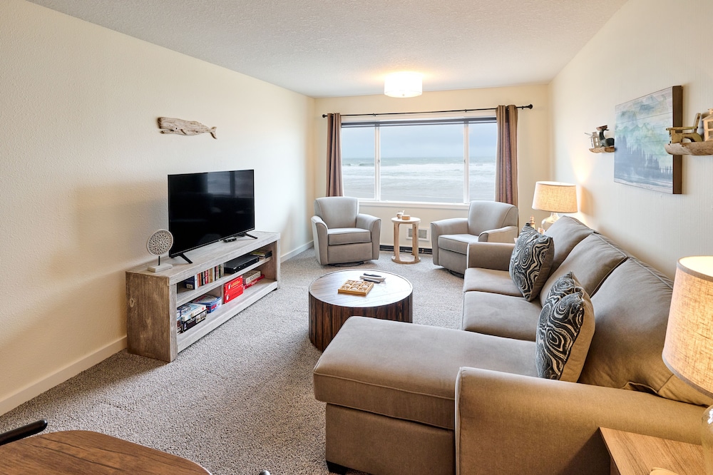 Premium Condo, 1 Bedroom, Kitchen, Beach View photo 1