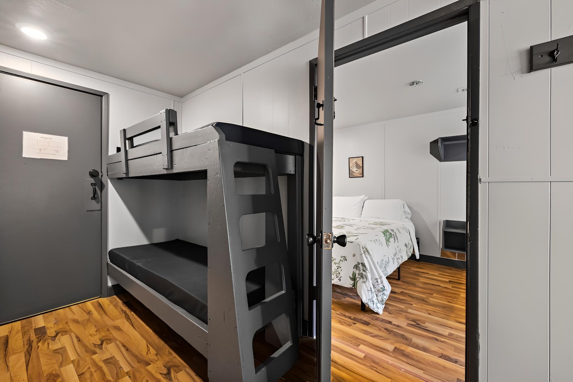 Family Quadruple Room photo 1