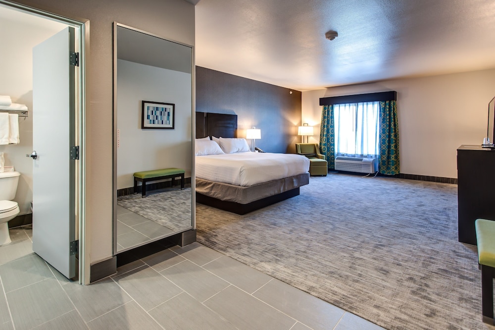 Suite, 2 Queen Beds, Accessible (Comm, Tub) photo 1