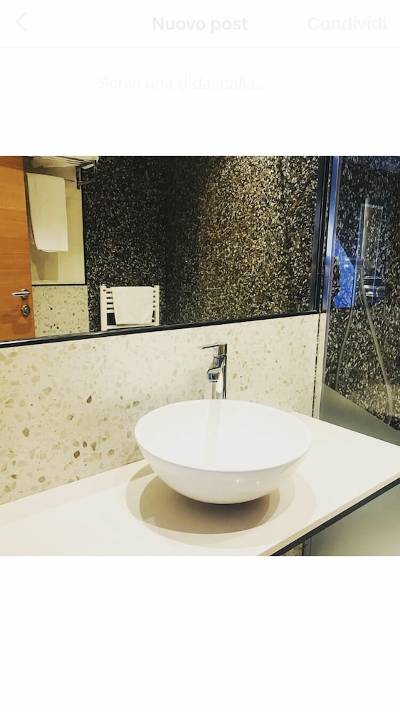 Comfort Double Room Single Use, 1 Double Bed, Private Bathroom photo 2