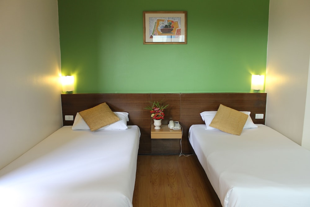 Standard Twin Room photo 2