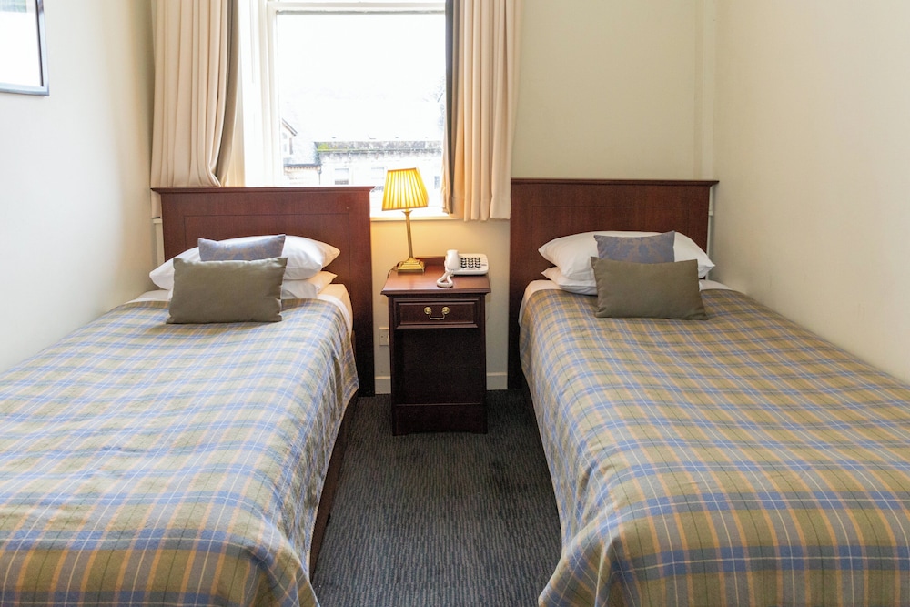 Classic Twin Room (1 Adult)