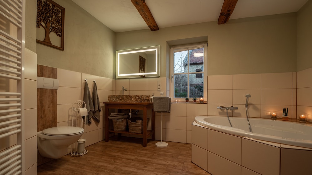 House, Private Bathroom photo 1