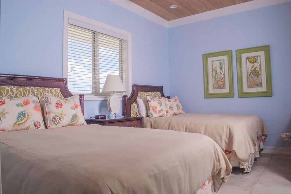 Luxury Villa, 2 Bedrooms photo 3
