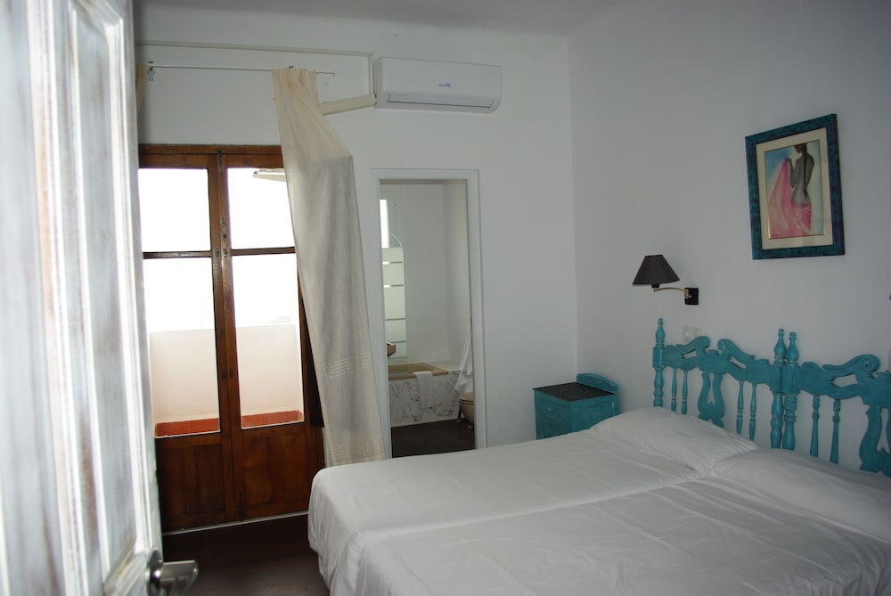 Economy Twin Room, 2 Twin Beds