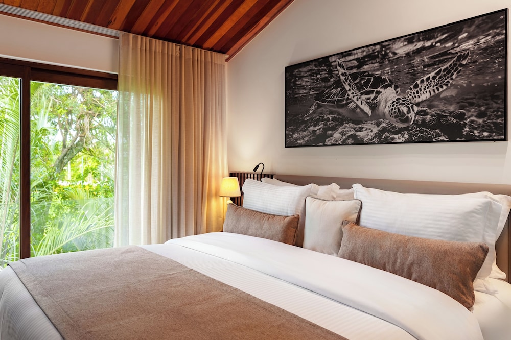 Family Villa, 2 Bedrooms, Hot Tub, Garden View - Photo 7