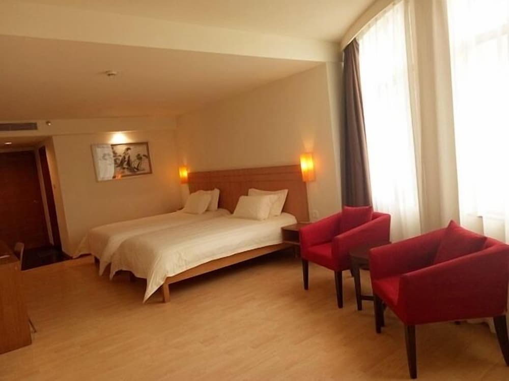Business Twin Room (B) photo 3