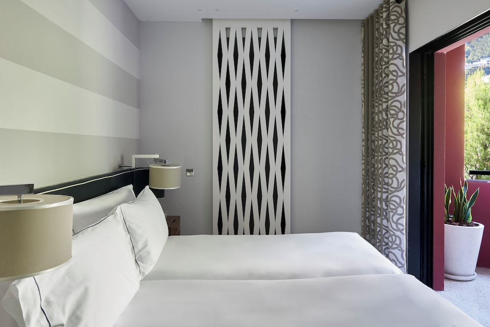 Suite, 2 Bedrooms photo 3