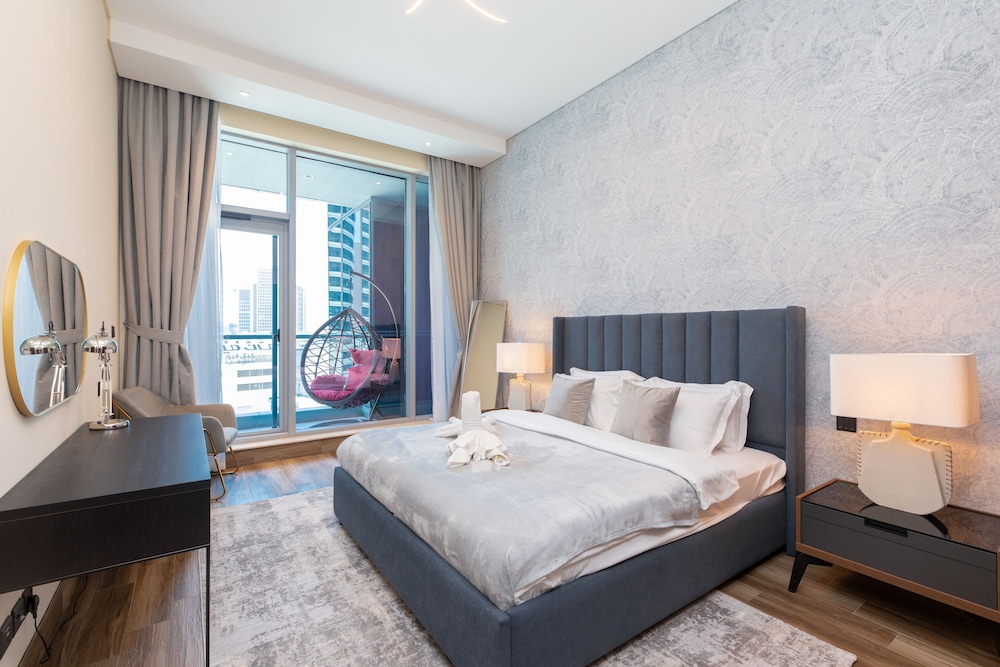 Premier Apartment, Balcony