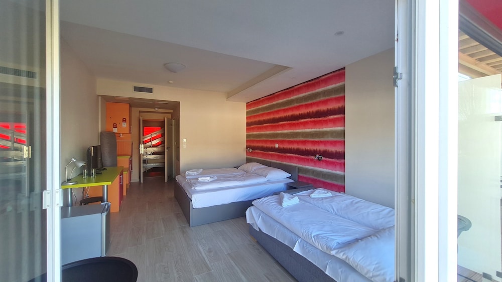 Comfort Quadruple Room photo 2