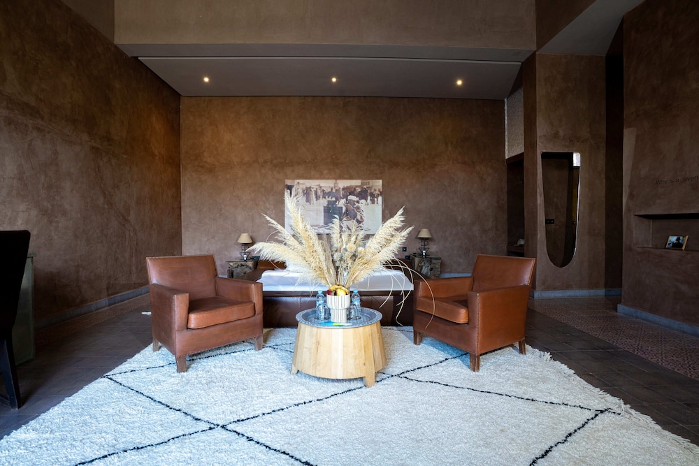 Traditional Suite