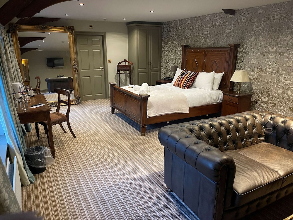 Superior Room, 1 King Bed, Non Smoking