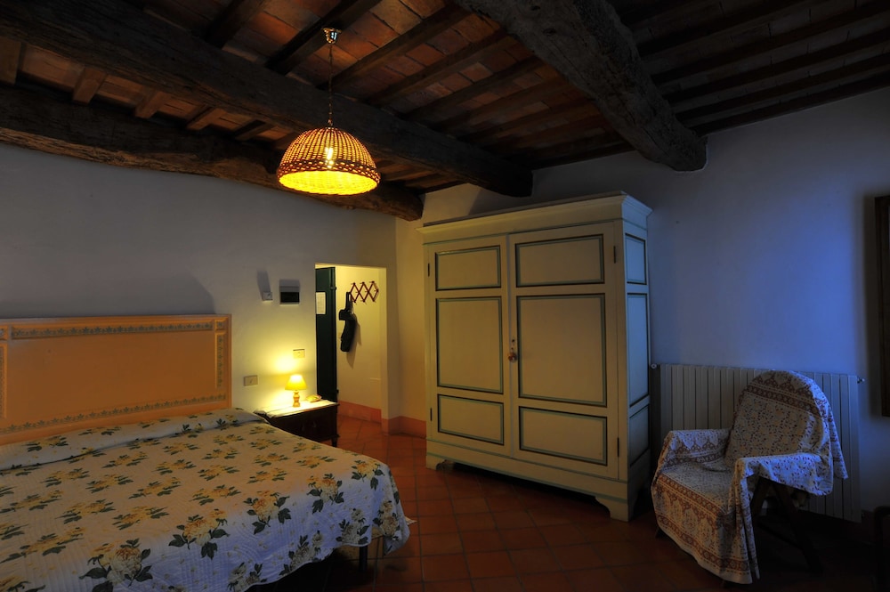 Classic Triple Room, 1 Bedroom, Accessible, Ground Floor photo 2