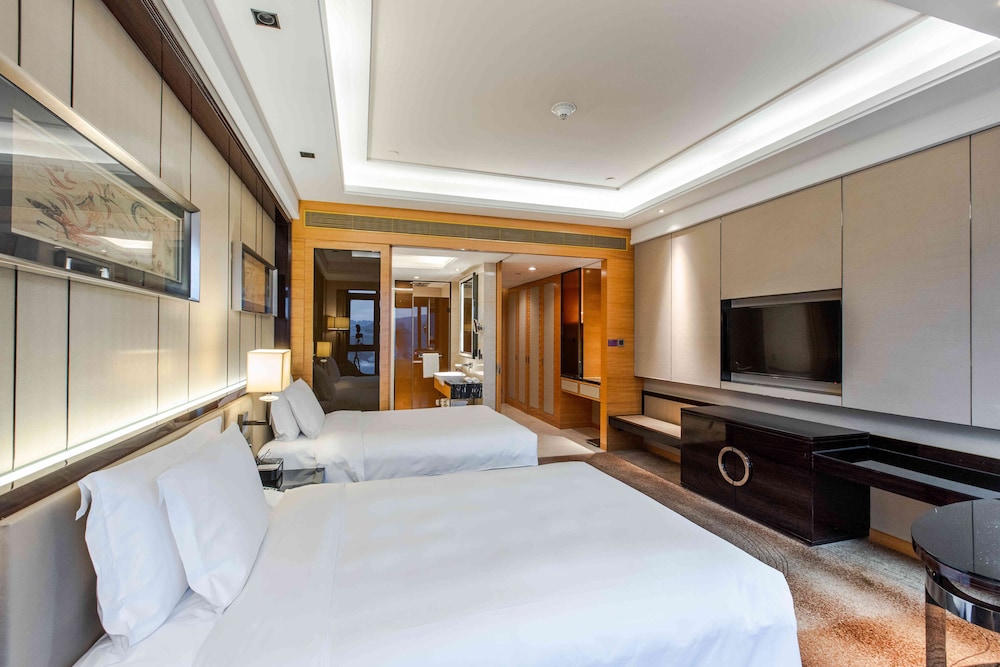 Standard Room, 2 Twin Beds, River View (High Floor) photo 2