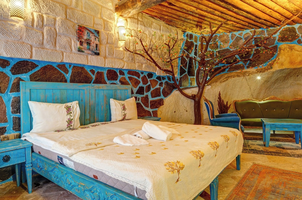 Deluxe Room - Photo 7