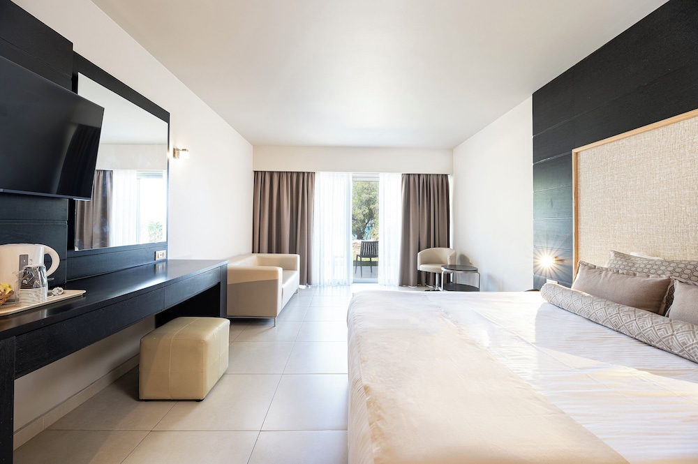 Superior Triple Room, Sea View