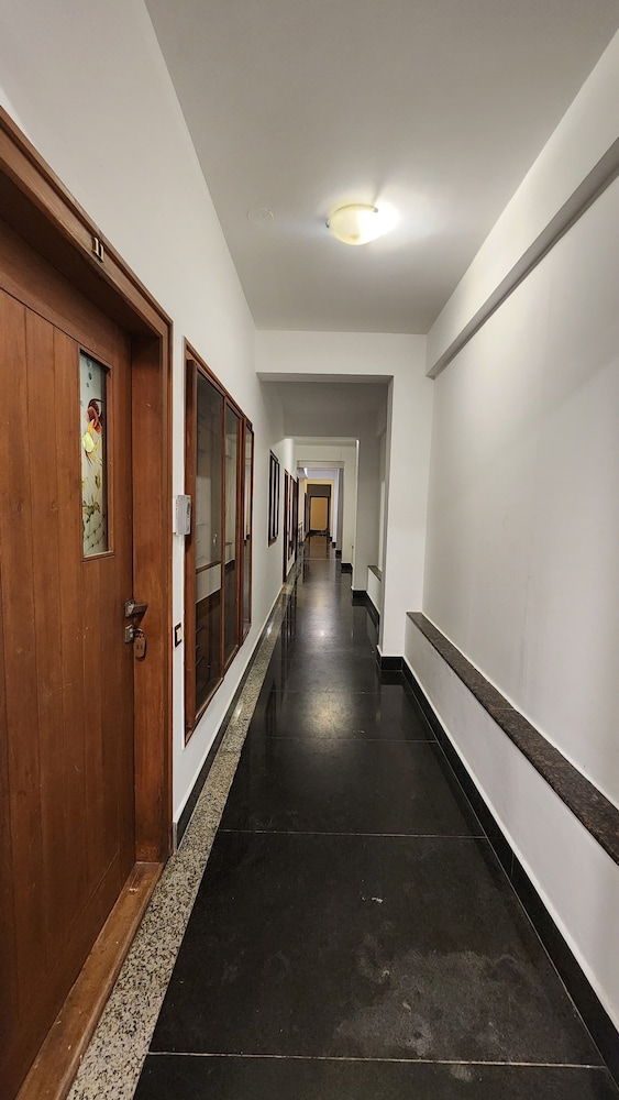 Family Room, Balcony