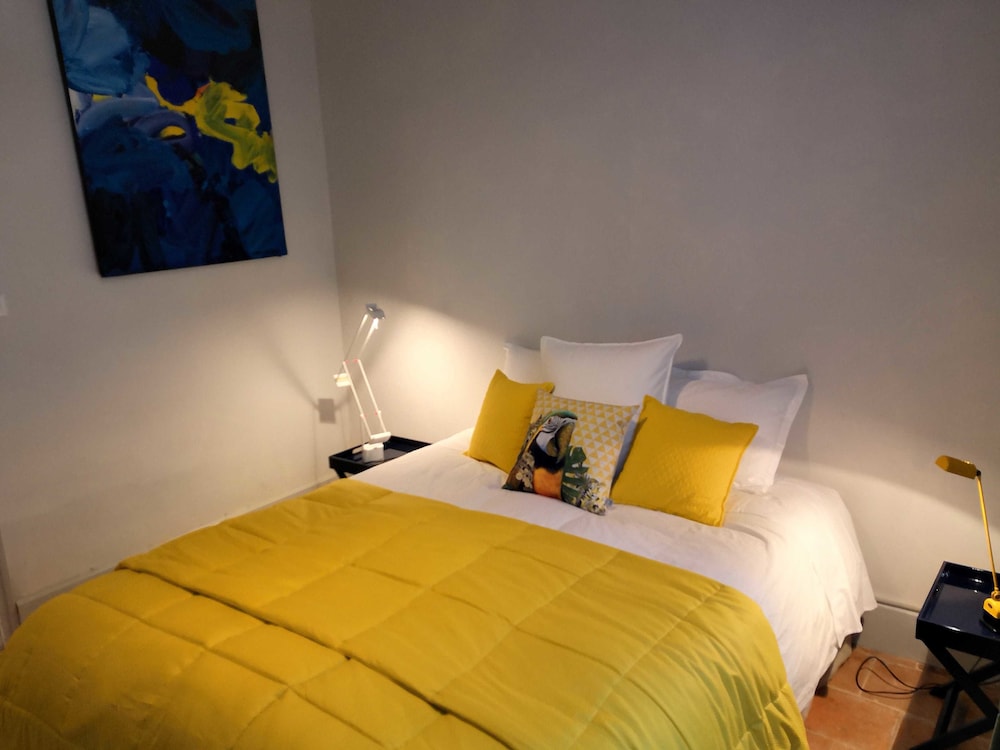 Apartment (Figuiers) photo 1