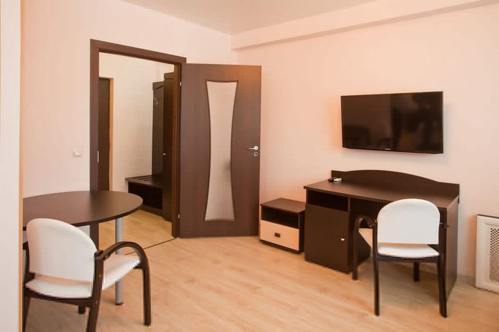Comfort Suite photo 1