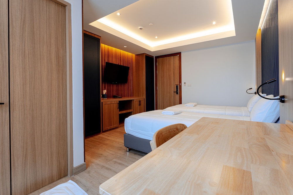 Deluxe Twin Room - Photo 6