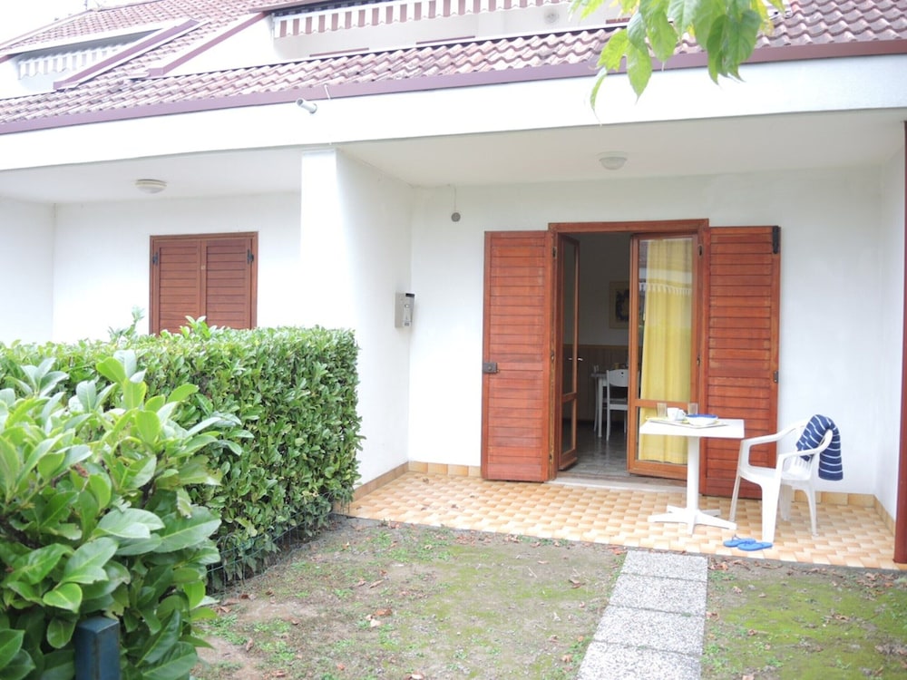 Apartment, 3 Bedrooms, Patio, Garden View