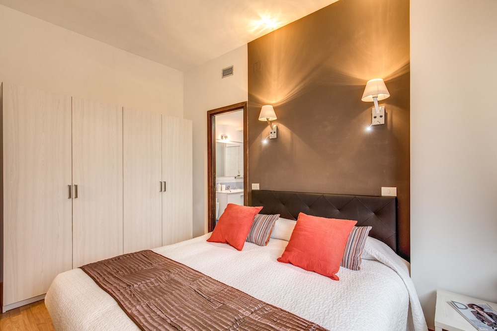 Classic Apartment, 1 Bedroom, Kitchenette photo 2