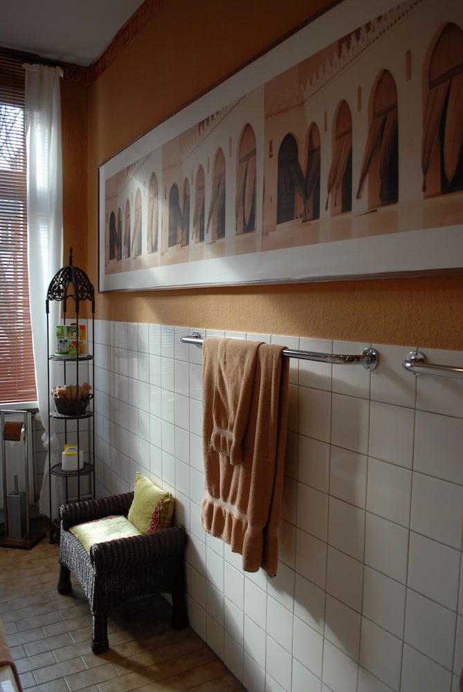 Single Room, Shared Bathroom (Mediterrano) photo 3