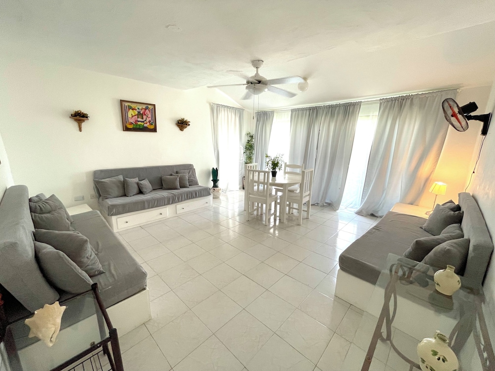Family Villa, 3 Bedrooms, Beachside