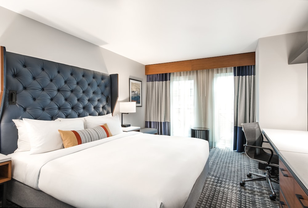 Suite, Accessible (Symphony) photo 1